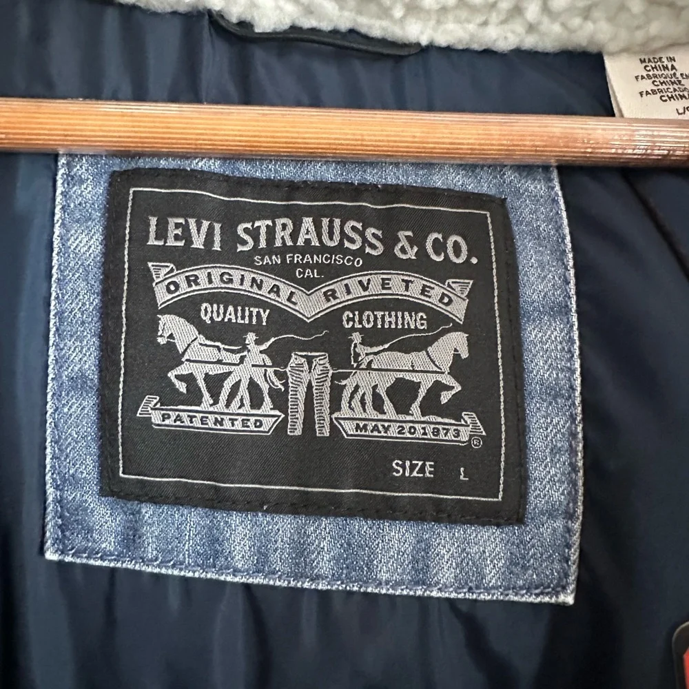 Levi’s Western Puffer Down Denim Jacket Oversized Sherpa Country Men Size Large